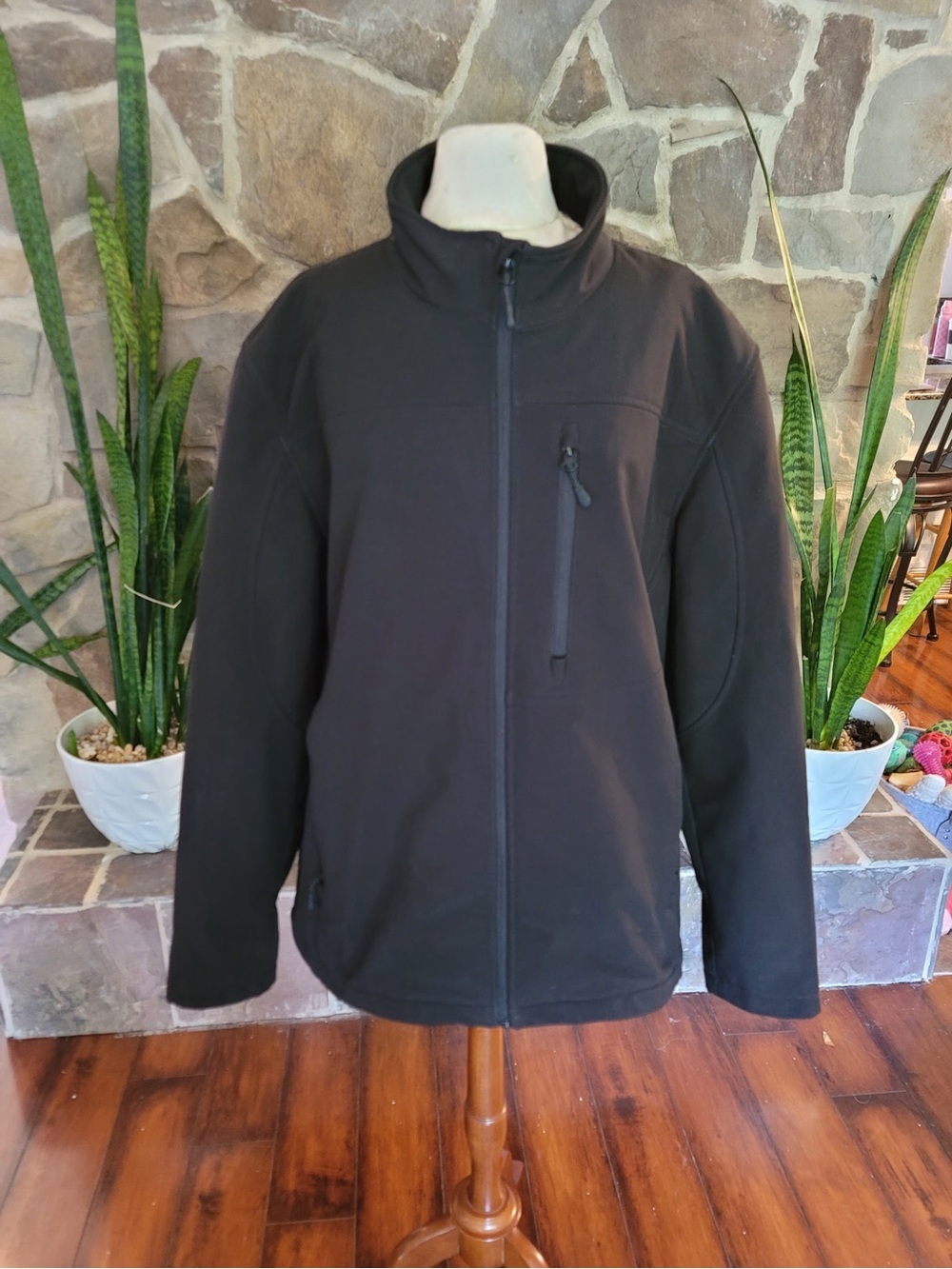 Guess Mens Black Softshell Jacket Sz XXL Full Zip Stand Collar Micro Fleece Line
